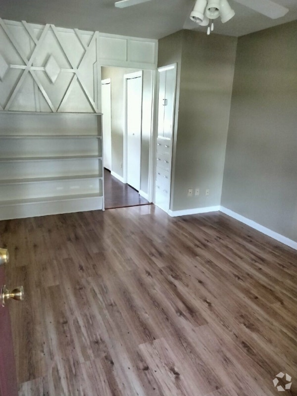 Building Photo - 3701 Sleeper Ave Rental
