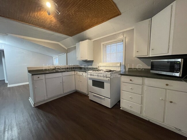 Photo - 77 Sunset Ave