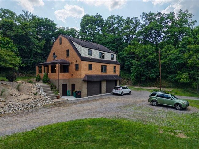 Photo - 4465 Mt Troy Rd Ext