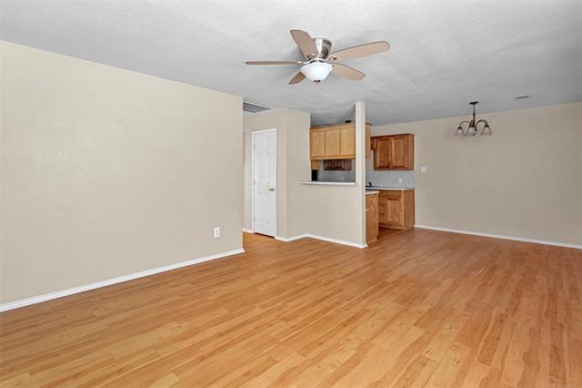 Photo - 2549 E Renfro St