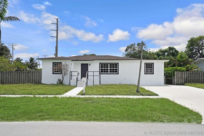 Photo - 500 NW 120th St