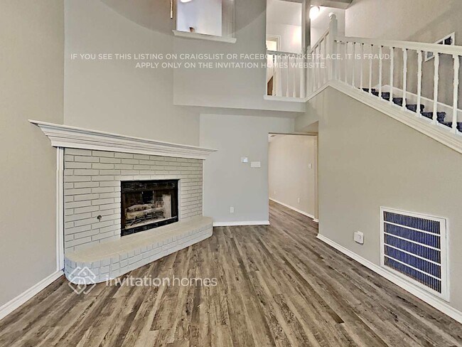 Photo - 2707 Fountainview Dr