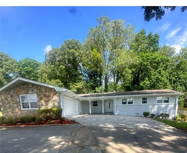 Building Photo - 2251 S Hairston Rd Rental