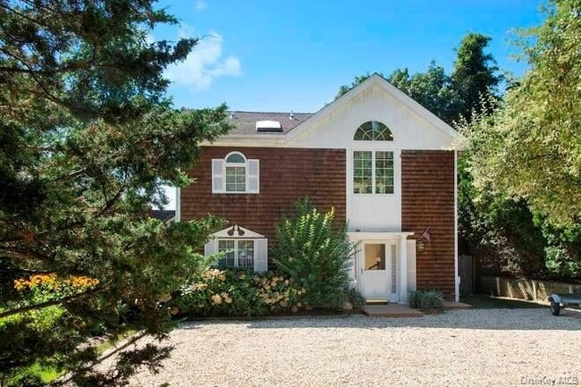 42 Towd Point Rd