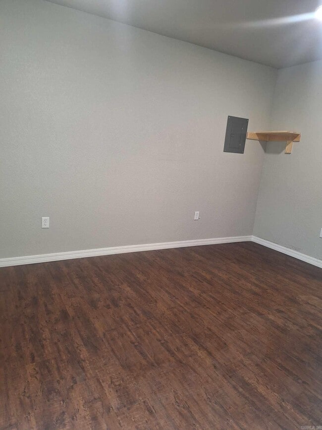 Building Photo - 306 Hornbeck Ave Rental