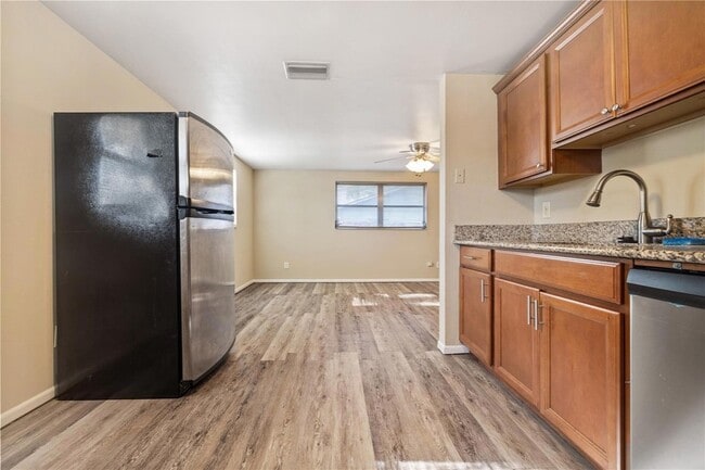 Photo - 3631 Anderson Ave