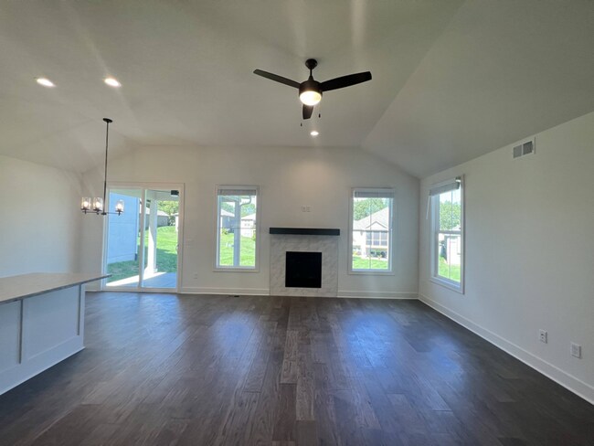 Photo - 1303 SW Heartwood Dr