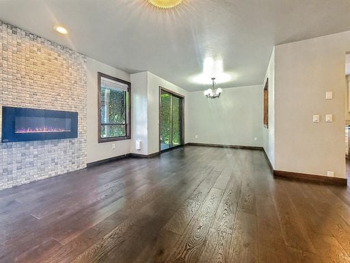 Building Photo - Gorgeous Kirkland South Rose Hill Home, AV...