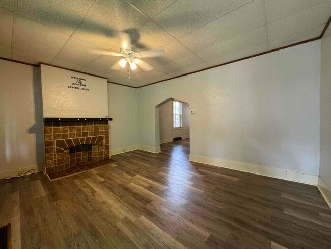 Photo - 420 Arabella St