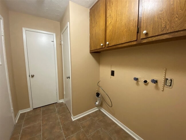 Photo - 24600 Darkwood Ct