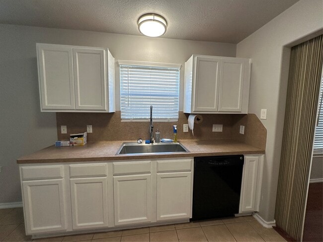 Photo - 11010 View Pointe Ln
