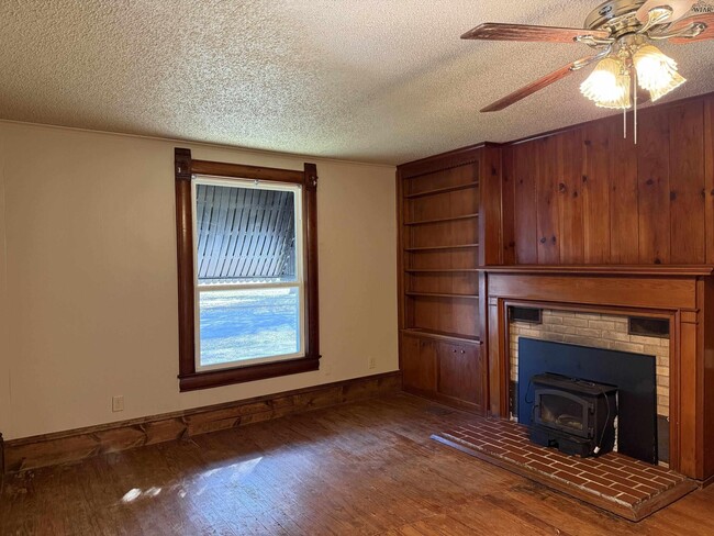 Photo - 116 W North St