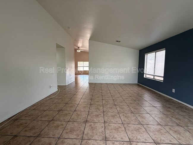 Photo - 1225 W Shumway Farm Rd