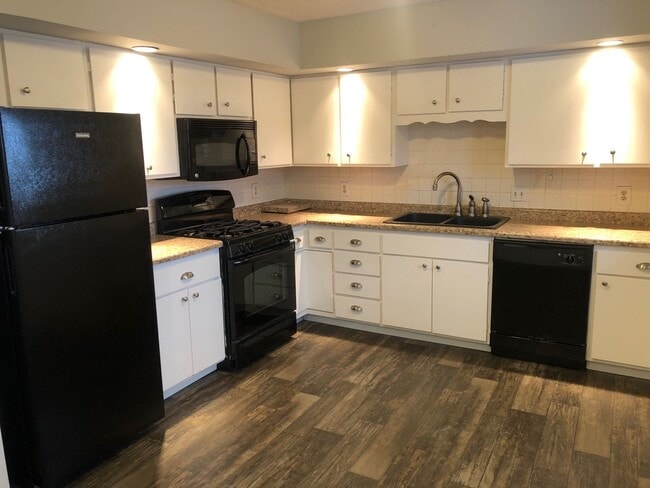 Photo - Remodeled 4 Bedroom House! MUST SEE!
