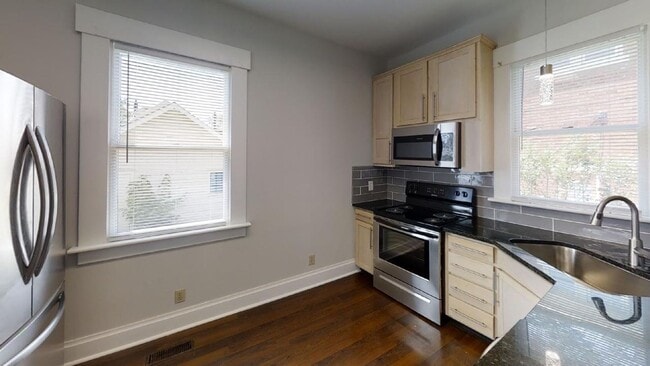 Photo - 297 E 16th Ave