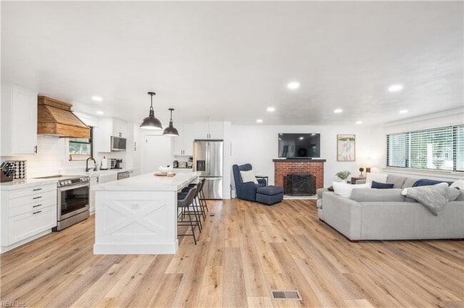 Photo - 600 Etheridge Rd