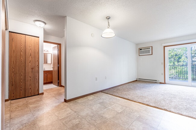 Photo - Clearwater River Apartments