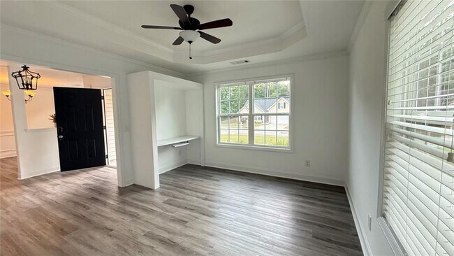 Photo - 1890 Roxey Ln