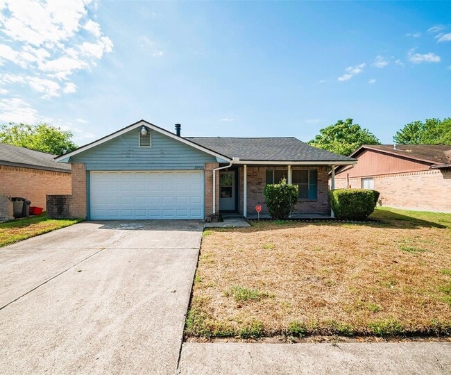 Building Photo - 10906 Maple Rock Dr
