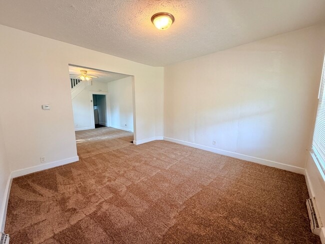 2346 Coyner Ave