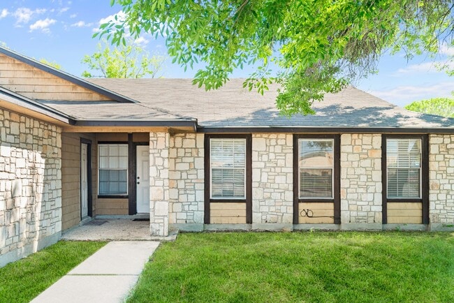 Photo - 5202 Gawain Dr