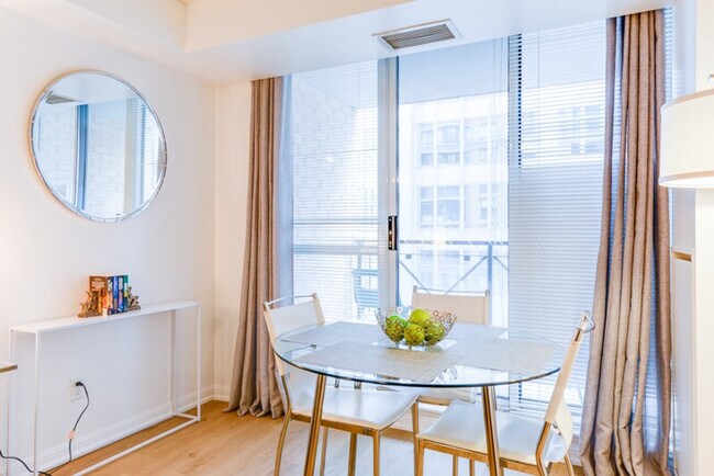 Photo - 250 University Ave Unit ID1034864P