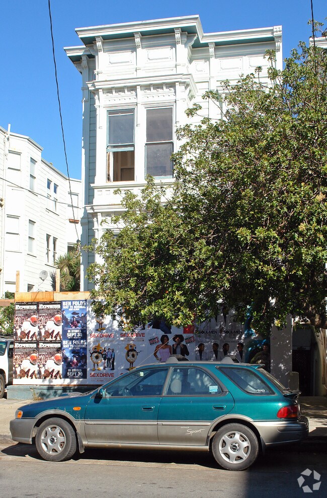 Photo - 1832 Page St