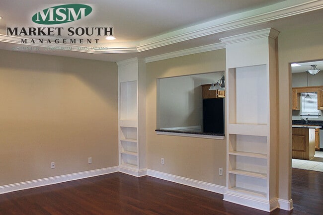 116 Live Oak St