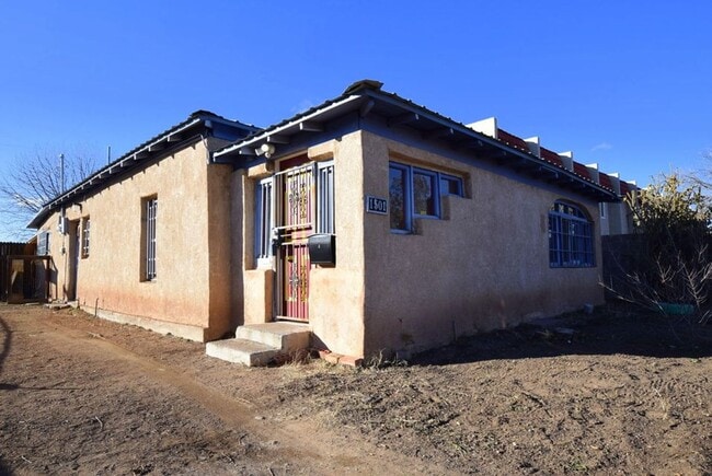 Super cute 1 bedroom Adobe - Super cute 1 bedroom Adobe House