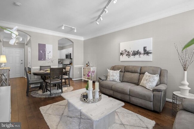 Photo - 27 Booth St Unit 346