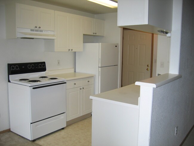 Creekside Villa Apartments