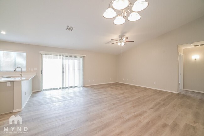 Photo - 2236 S 82nd Ln