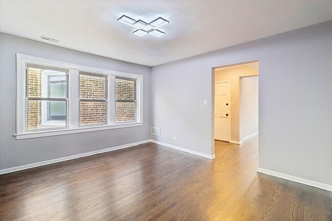 Photo - 6224 N Albany Ave