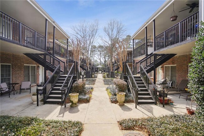 Photo - 3675 Peachtree Rd NE Condo Unit 42