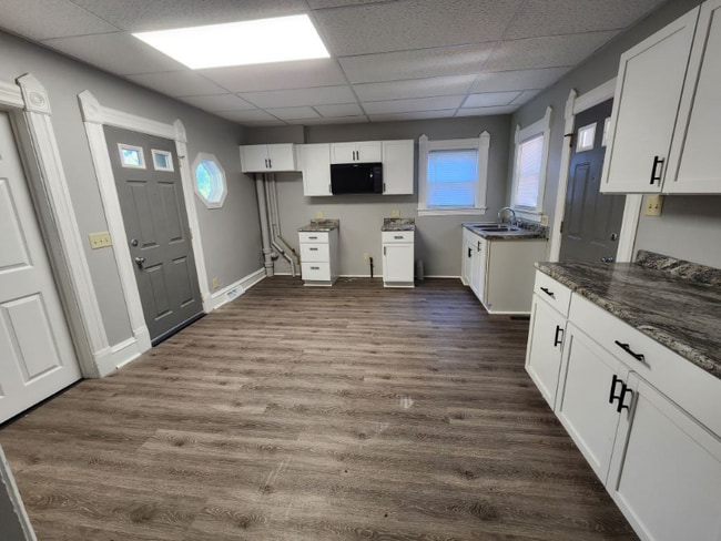 Photo - 1510 W 6th St