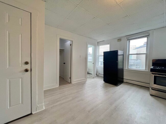 Photo - 298 Newark Ave Unit 2