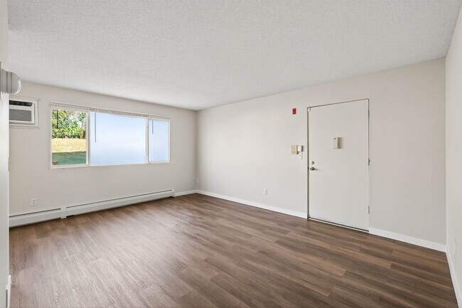 Photo - Rosco Apts-2720 Unit 103