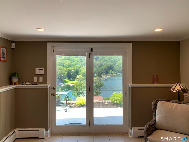 Photo - 14 Lake Dr N