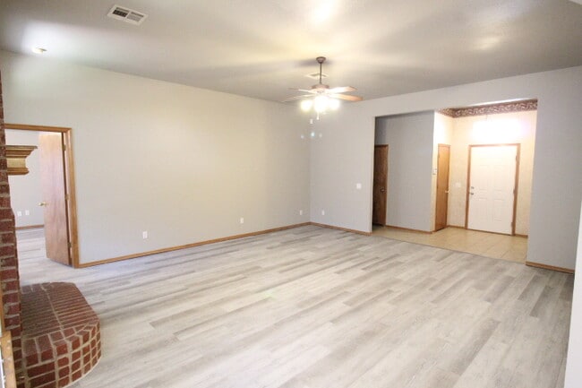 Photo - 620 Eastview Dr Casa