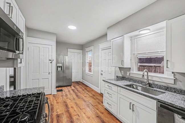 Photo - 2009 Linden Ave