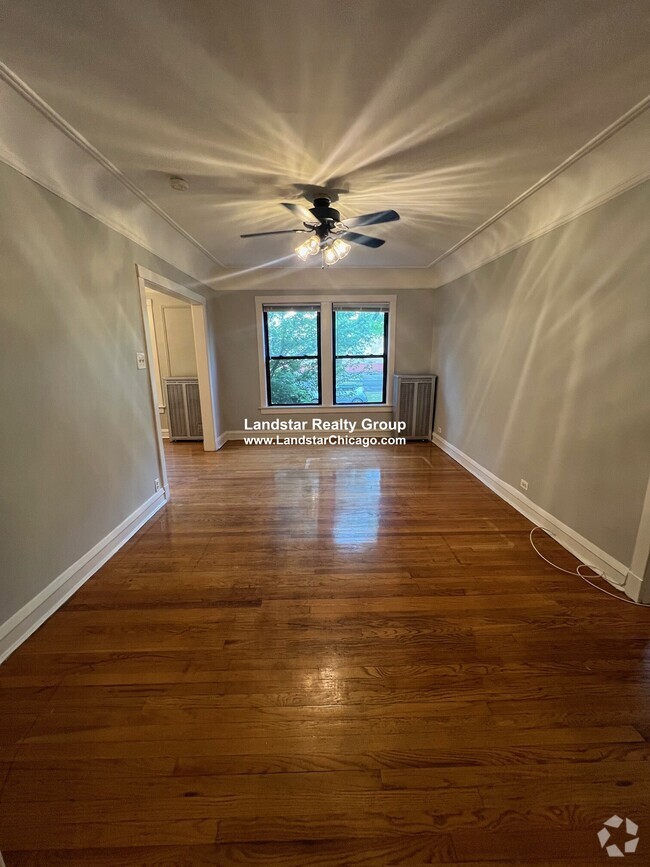 Building Photo - 6522 N Glenwood Ave Unit 1E Rental