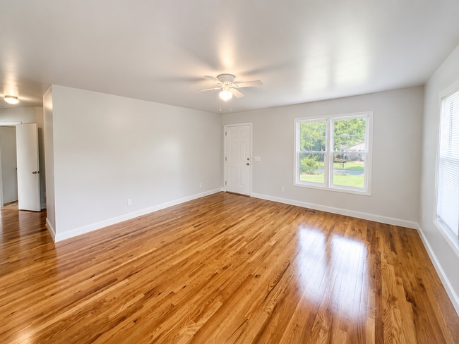 Photo - Three bedroom, 2 bath house in Gibsonville