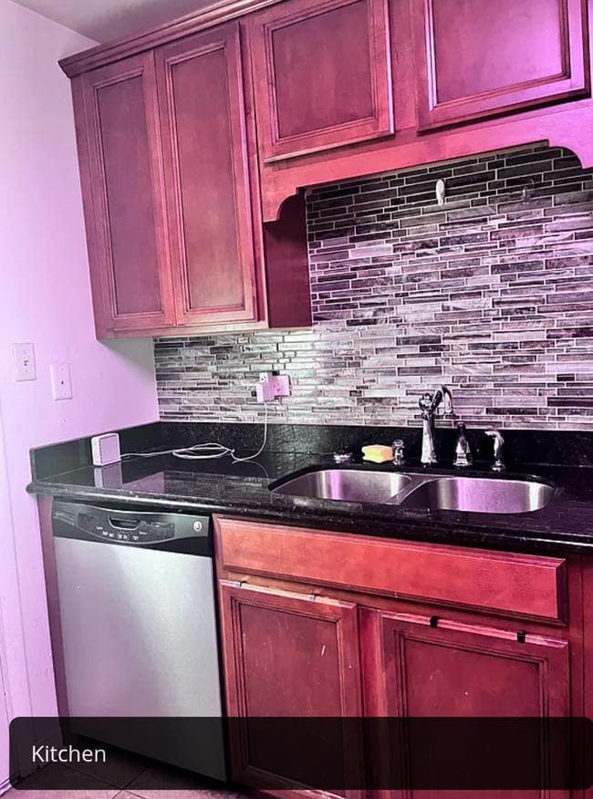 Photo - 8520 Lakewood Ave