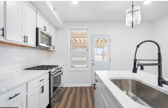 Photo - 905 N Linwood Ave