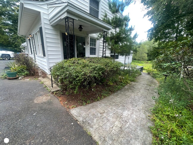 Photo - 130 Huntington St