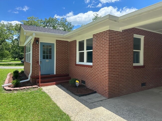 Photo - 1300 Stonewall St