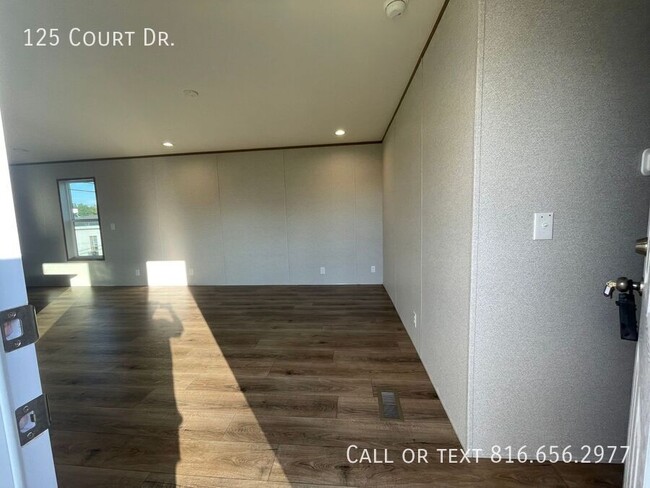 Photo - 125 Court Dr