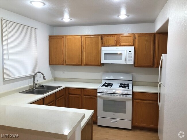 Building Photo - 5070 S Rainbow Blvd Unit 102 Rental