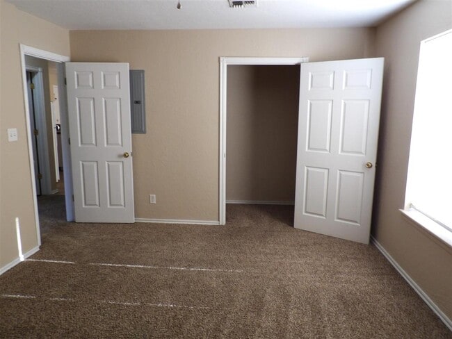 2416 SW G Ave Unit 202