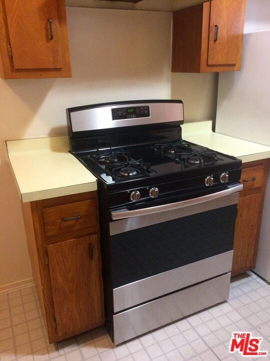 Photo - 1166 Amherst Ave Unit 6